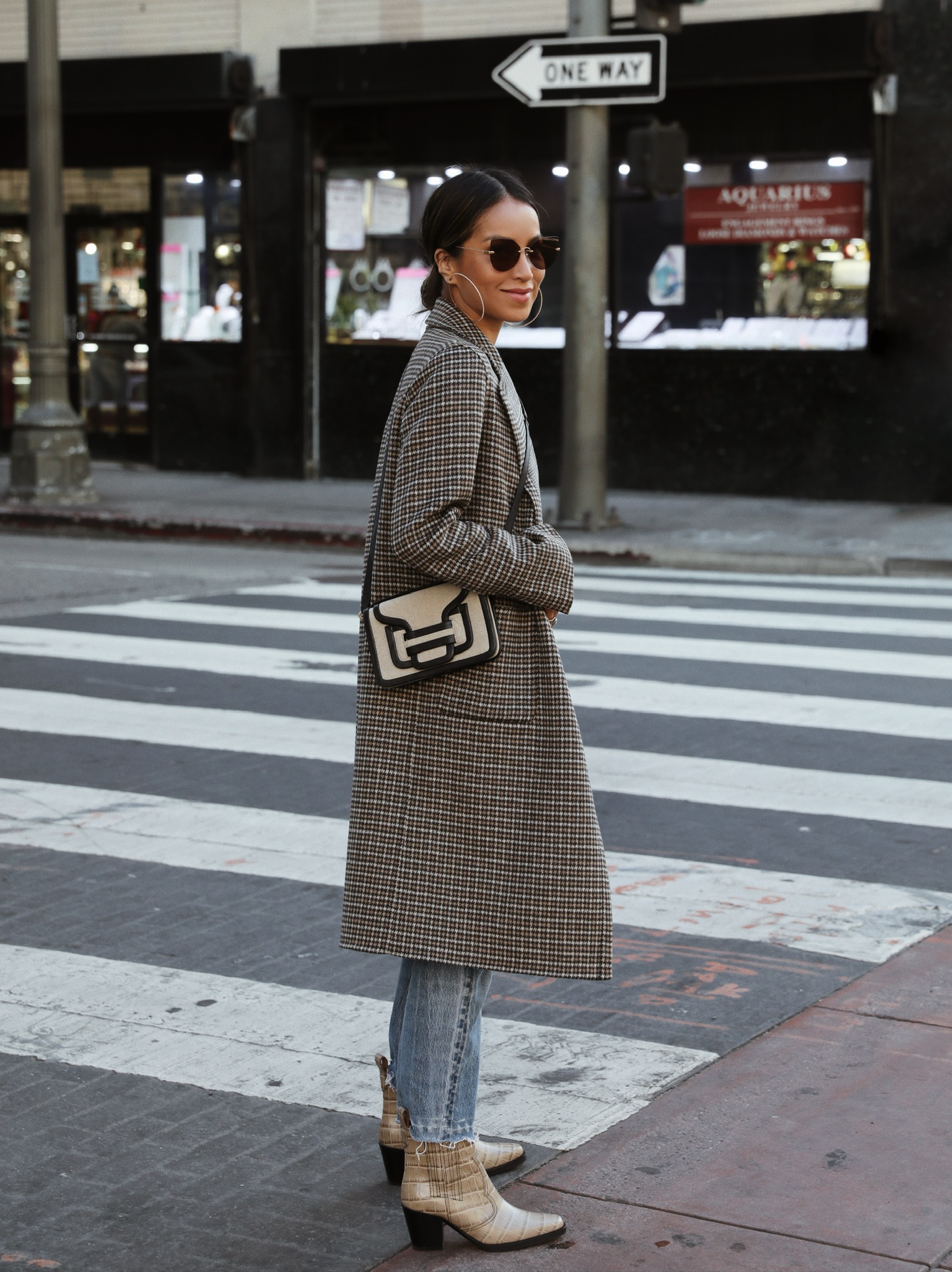 How to Wear Your Trench Coat Streetstyle – Sincerely Jules