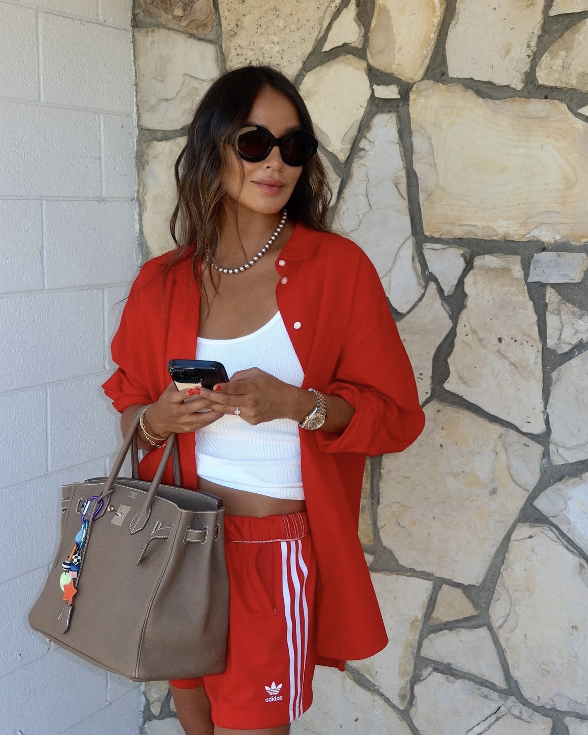 Sporty-chic  outfit idea